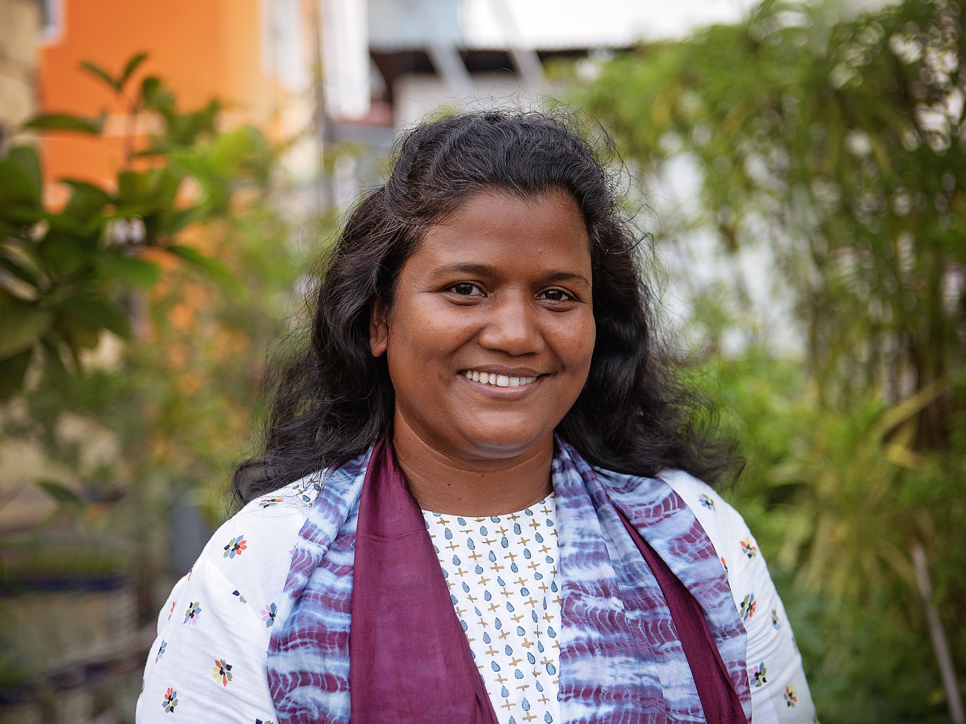 Biseksual uy qurilishi rus porno video Uyda bir keksa odamning ogziga keldim